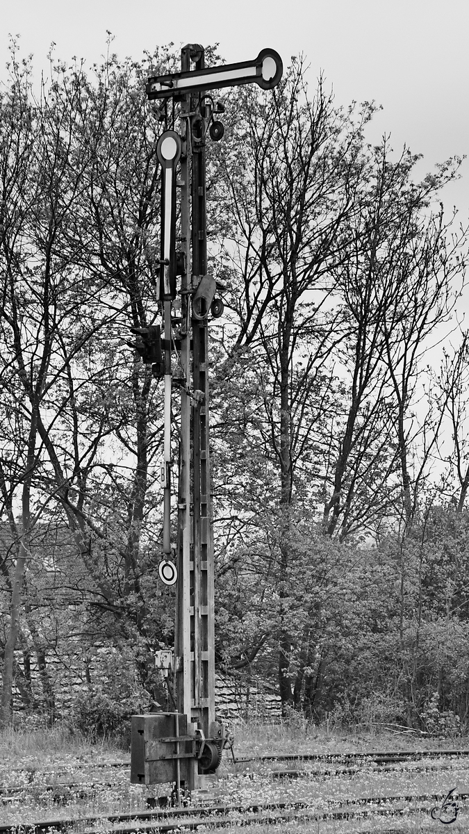 Mitte Mai 2021 war in Neustrelitz das ausgedientes Formsignal D zu sehen.