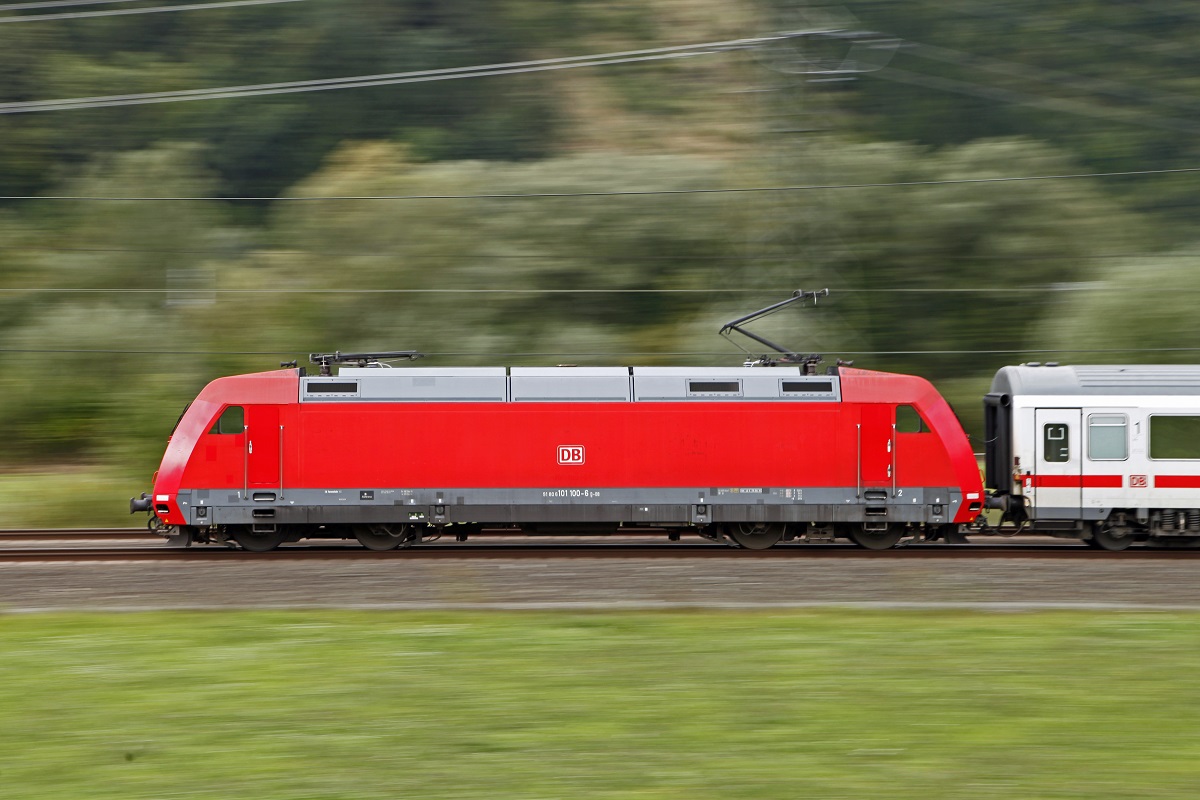 Mitzieher der 101 100 bei Mixnitz - Bärenschützklamm am 15.09.2017.