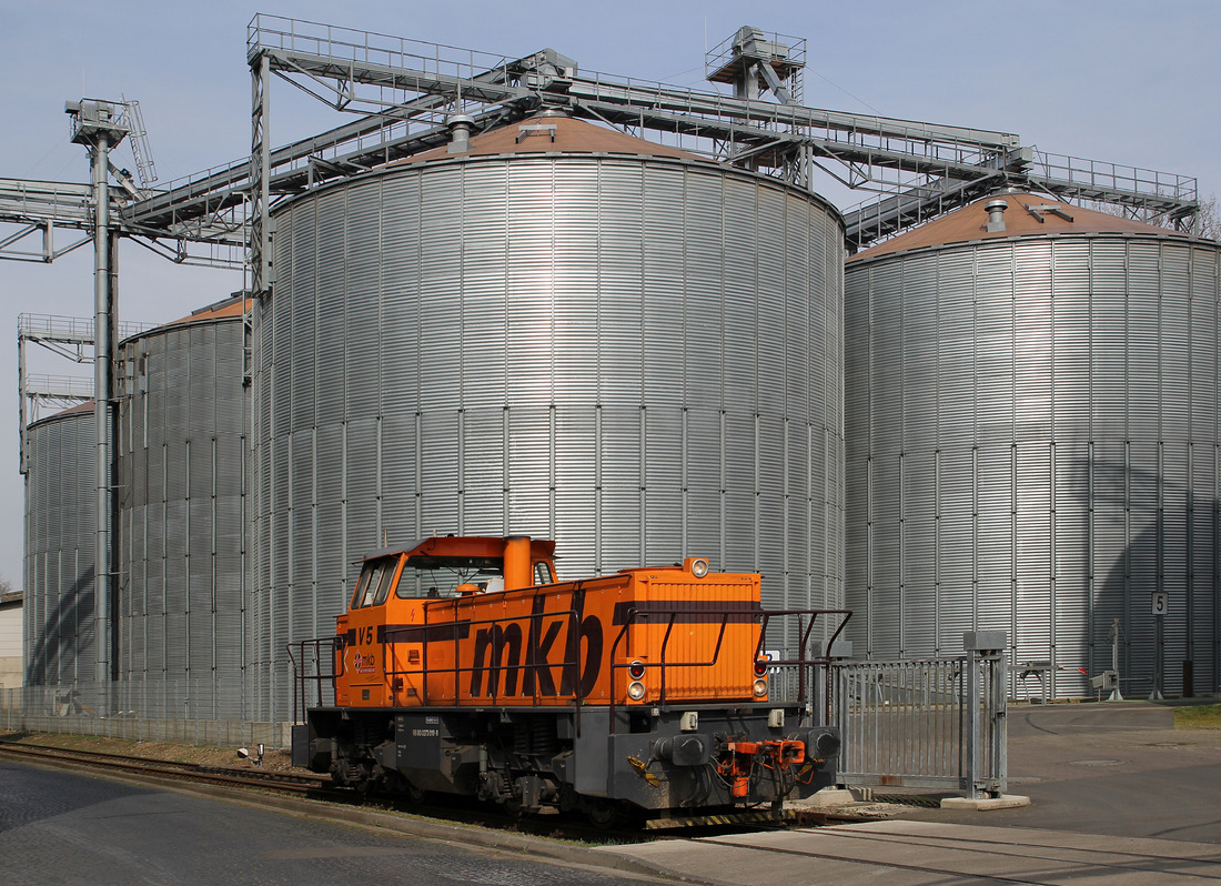 MKB V 5 (mittlerweile bei der IDR) // Aufgenommen in der Werftstraße in Minden. // 23. März 2015
