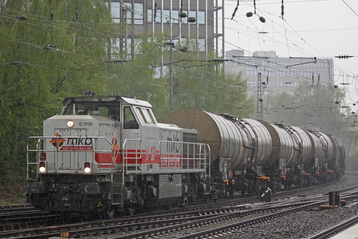 MKB V19 zog am 26.4.13 einen Kesselzug durch Dsseldorf-Rath.