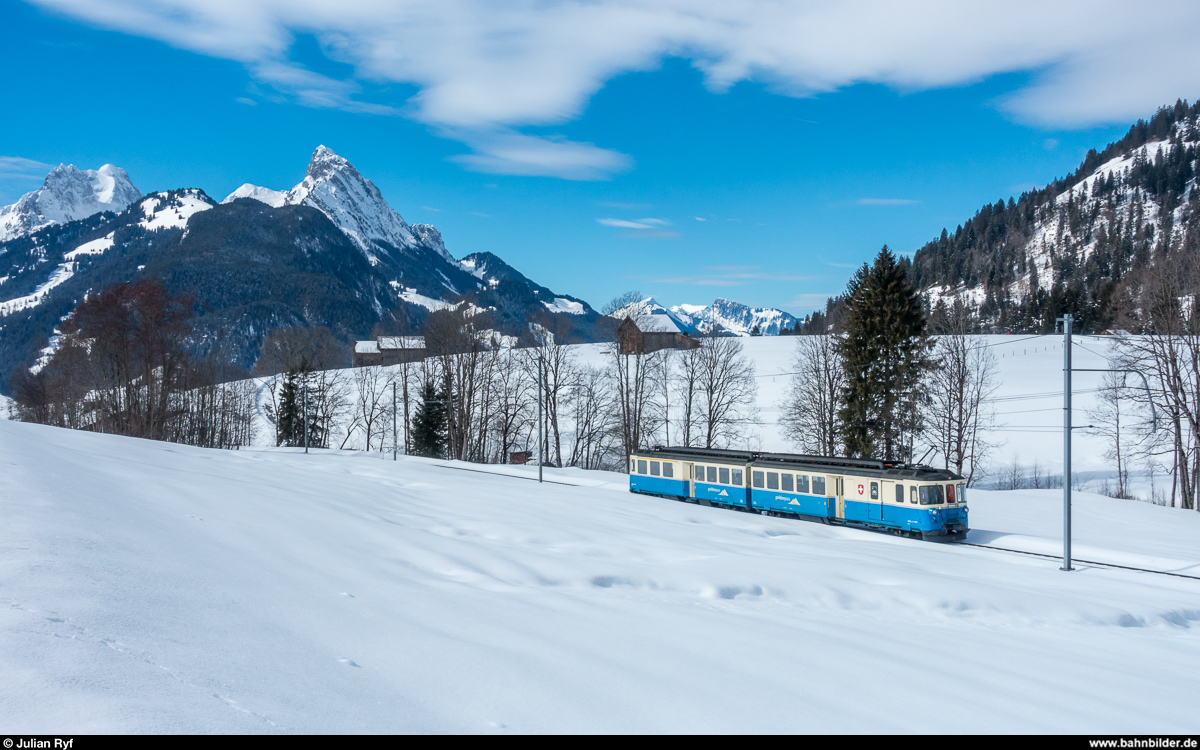 MOB ABDe 8/8 4001 als Regio Rougemont - Zweisimmen am 4. März 2018 zwischen Gruben und Schönried.