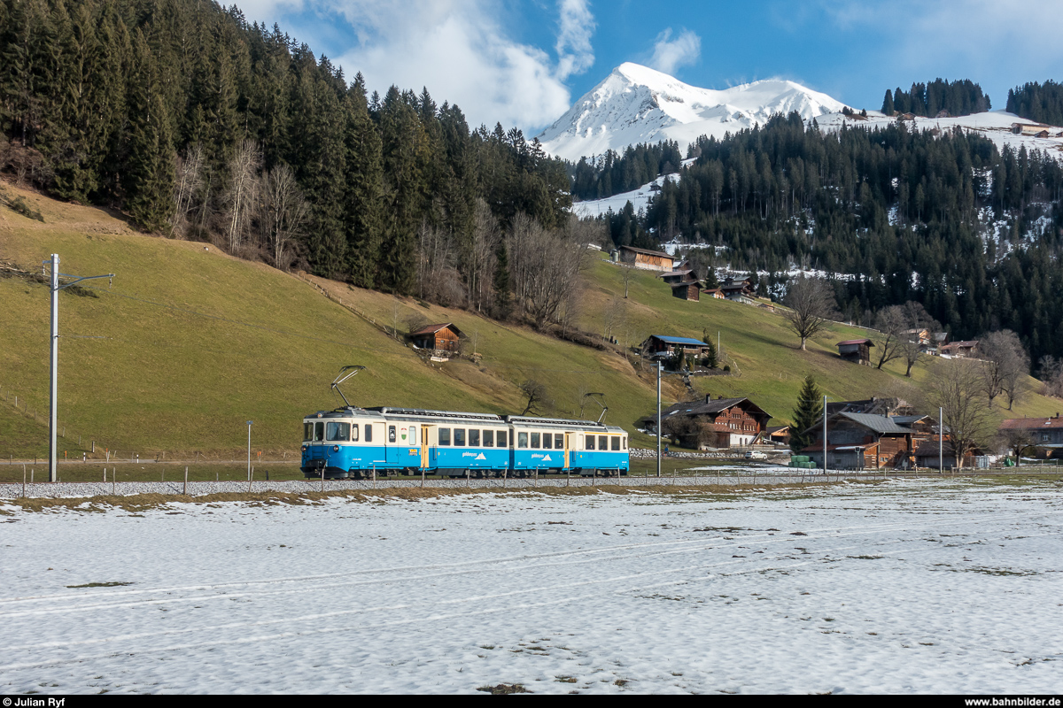 MOB ABDe 8/8 4002  Vaud  am 8. Januar 2018 als Regio Lenk - Zweisimmen zwischen Matten und St. Stephan.