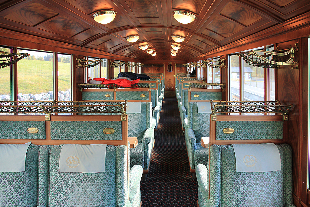 MOB Goldenpass Classic, Innenaufnahme während der Fahrt im Wagen 1. Kl., 20. Okt. 2016, 10:20
