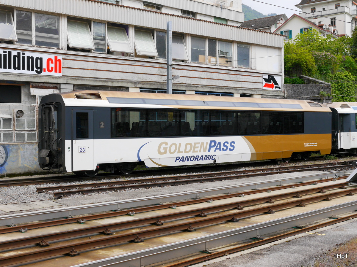 MOB - Personenwagen 2 Kl. Bs 226 in Montreux am 09.05.2017