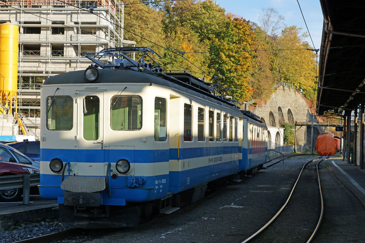 MOB/MVR: Abschied von den MOB Triebwagen Be 4/4 1003 ehemals FLB und Be 4/4 1002 ehemals BA in Vevey am 17. Oktober 2017.
Inzwischen wurden die beiden Triebwagen aus dem Kanton Tessin leider verschrottet, schade.
Foto: Walter Ruetsch