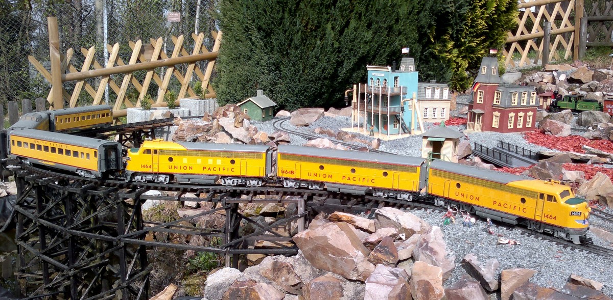Modellbahn Szene auf einer Gatenbahnanlage in Kuhberg Vogtland. Foto 12.04.2014 