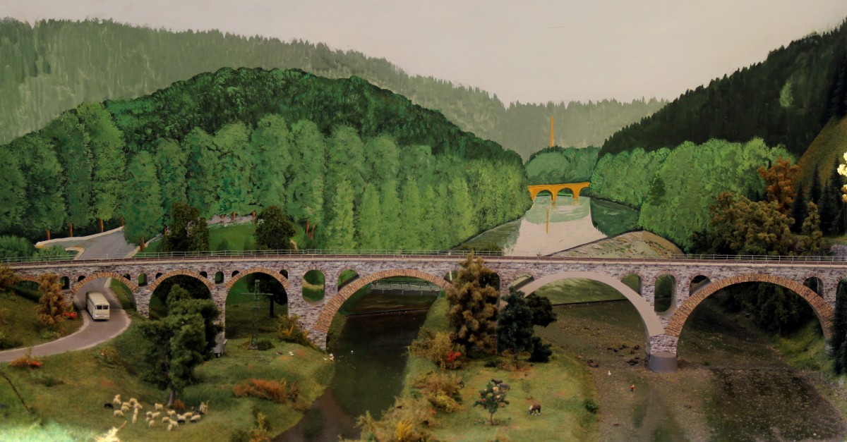 Modellbahn Szene auf einer Modellbahnanlage in Gera. Foto 09.11.2013 