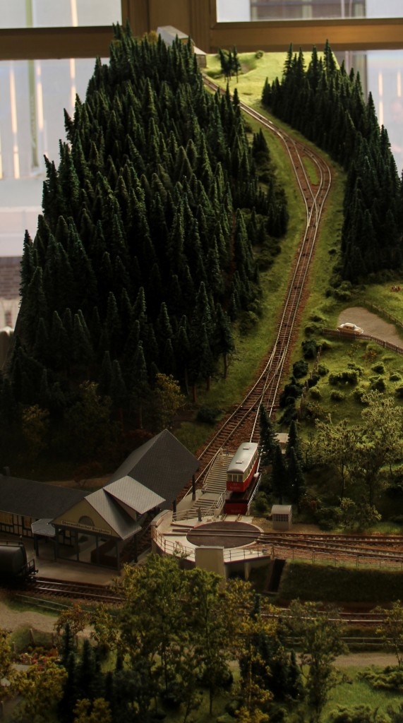 Modellbahn Szene auf einer Modellbahnanlage in Gera. Foto 09.11.2013 