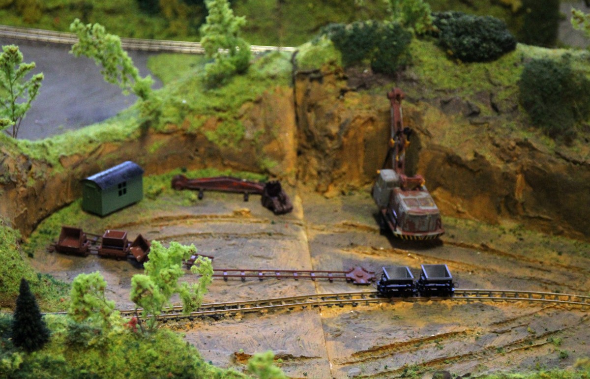 Modellbahn Szene auf einer Modellbahnanlage in Zeulenroda. Foto 09.11.2013