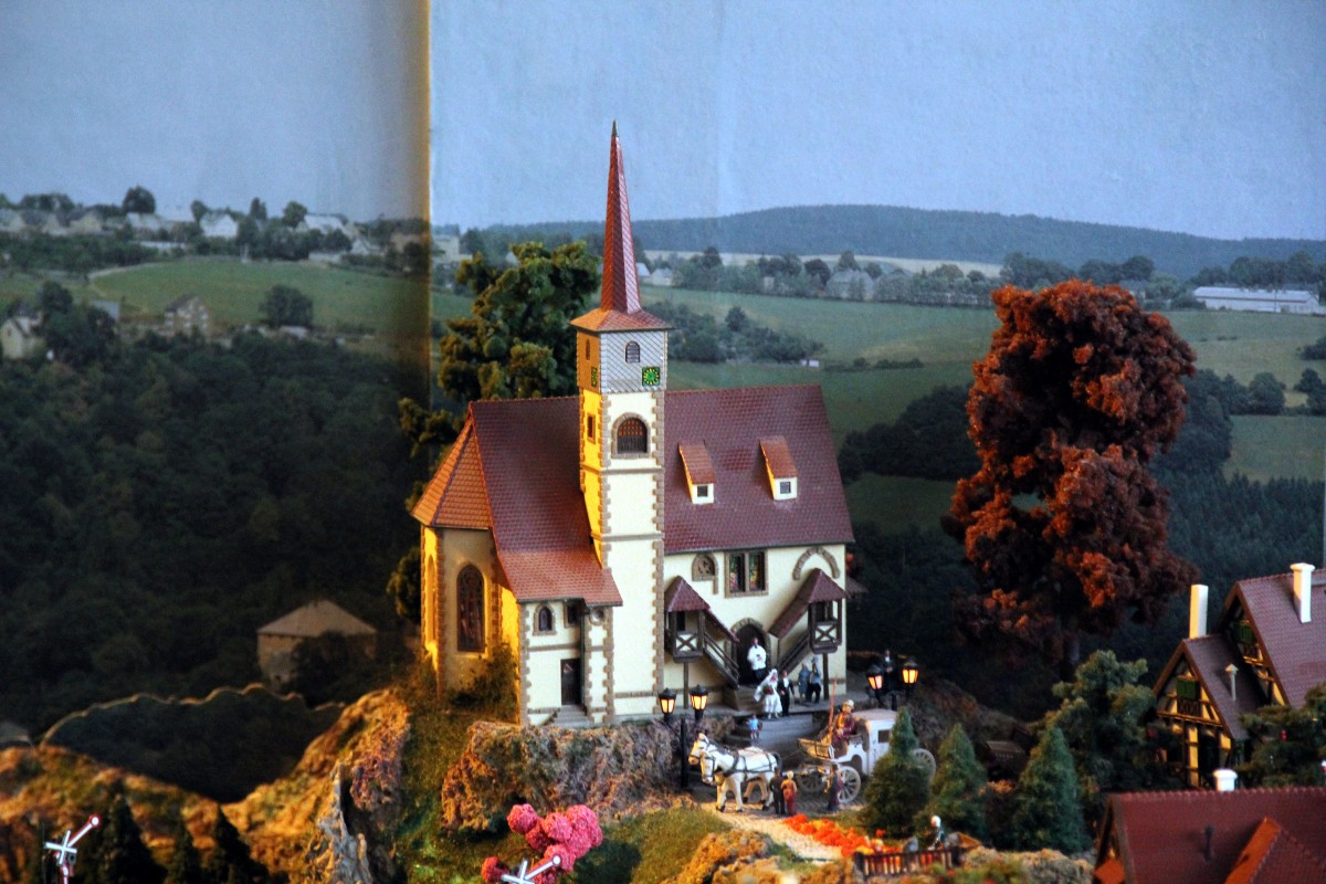 Modellbahn Szene auf einer Modellbahnanlage in Zeulenroda. Foto 09.11.2013