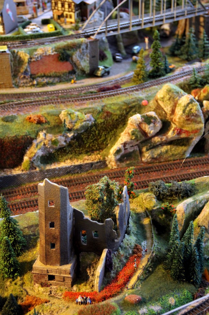 Modellbahn Szene auf einer Modellbahnanlage in Zeulenroda. Foto 09.11.2013