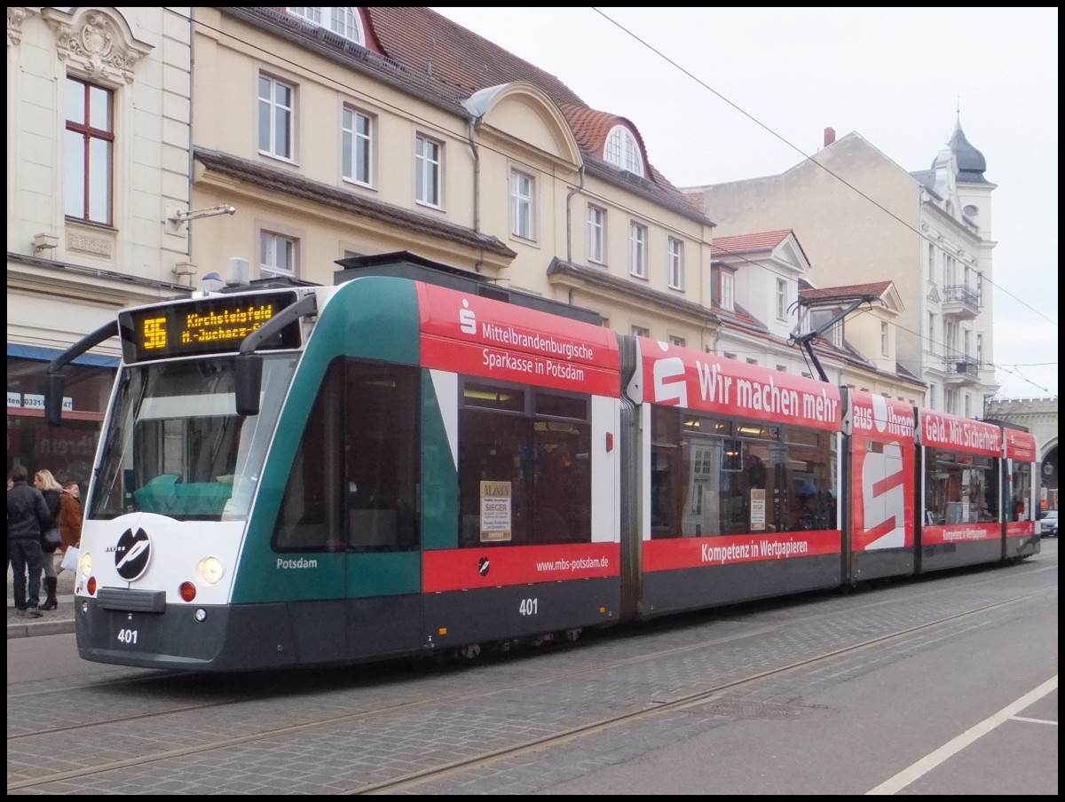 Moderne Straßenbahn in Potsdam am 08.02.2014