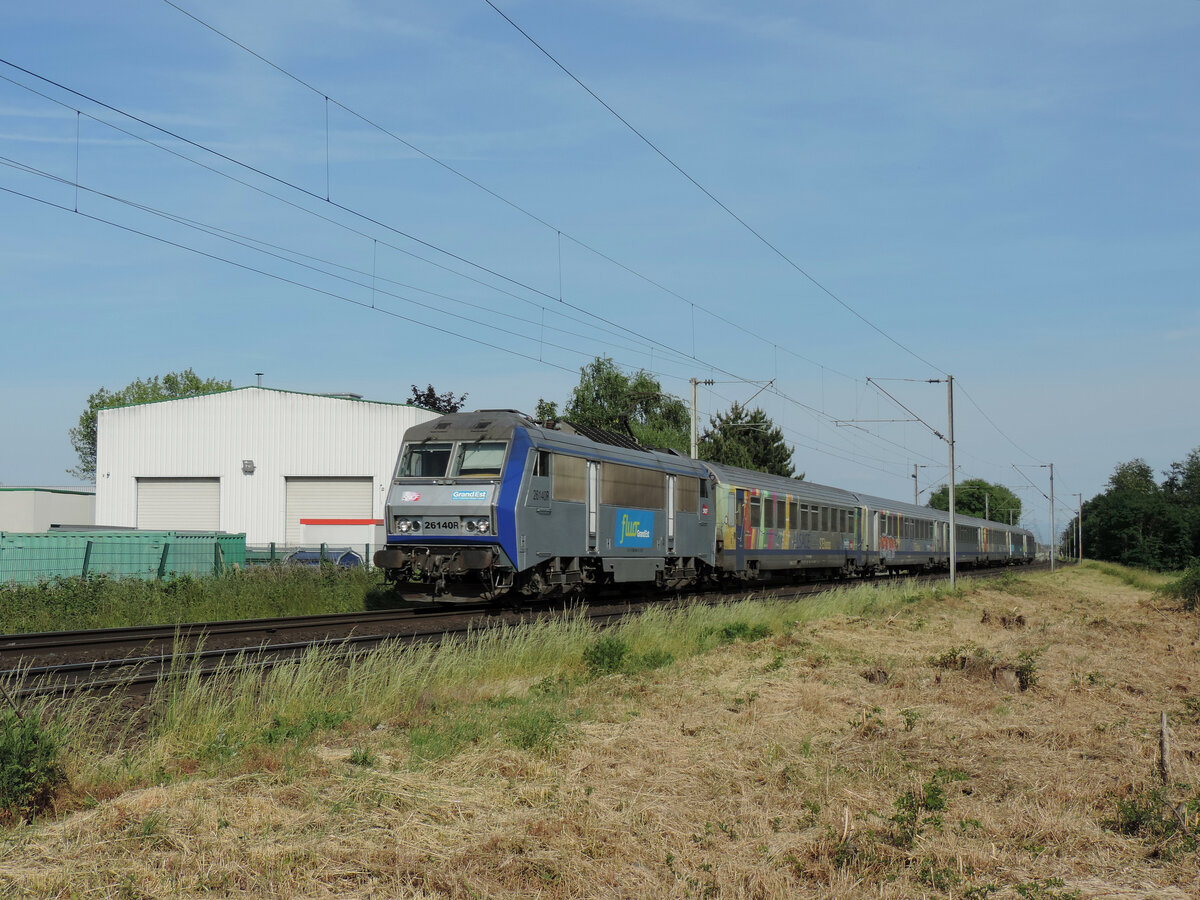 Mommenheim - 1. Juni 2023 : 26140 am TER 835024 von Strassburg nach Nancy.