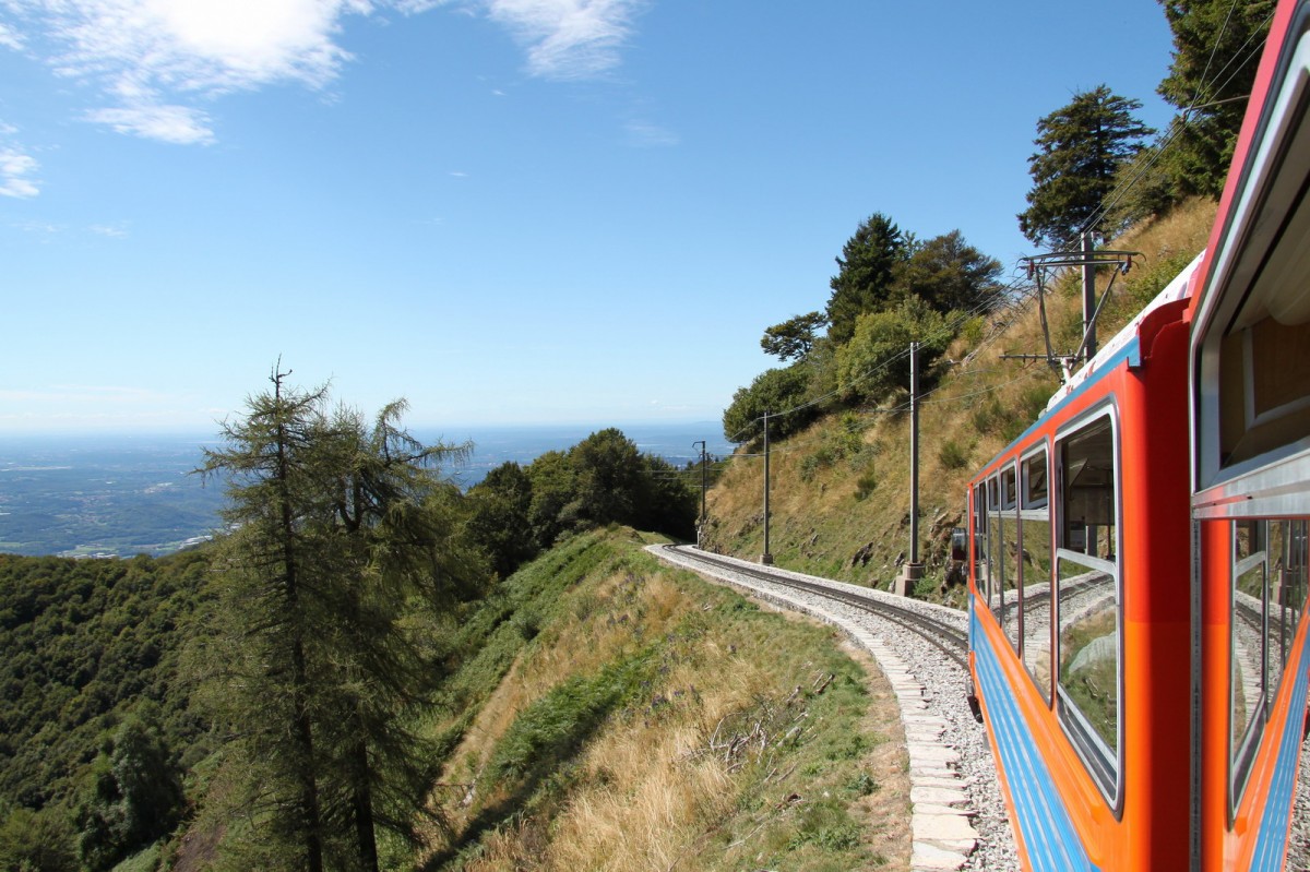 Monte Generoso Bahn,Nachdem man die herrliche Aussicht nach allen Seiten genossen hat,geht es wieder hinunter nach Capolago.09.09.13 

