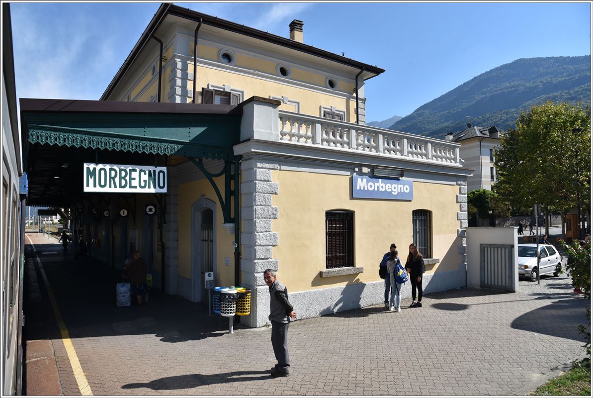 Morbegno, eine Zwischenstation im Veltlin zwischen Colico und Sondrio. (06.10.2016)