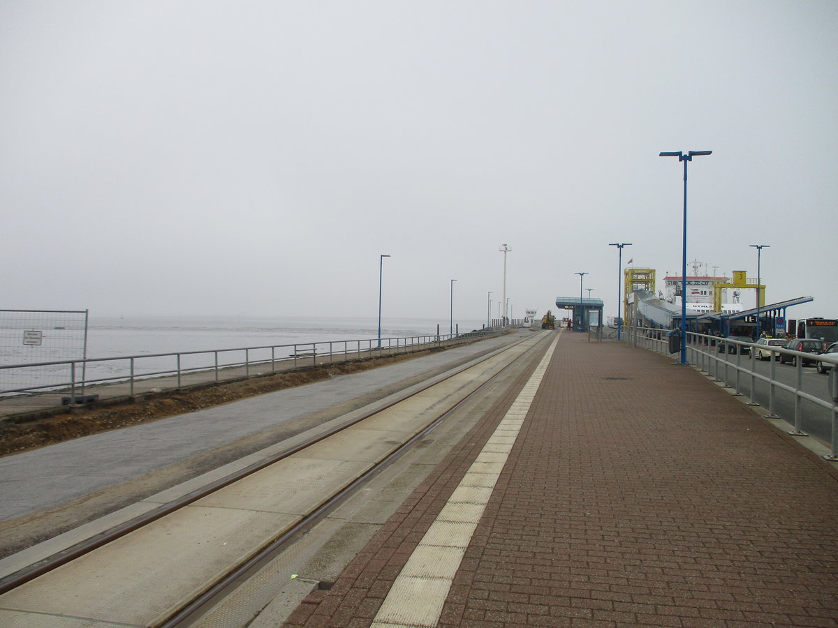 Morgens kurz vor 10:30 Uhr,am 21.September 2020,auf dem menschenleeren Bahnhof Dagebüll Mole.