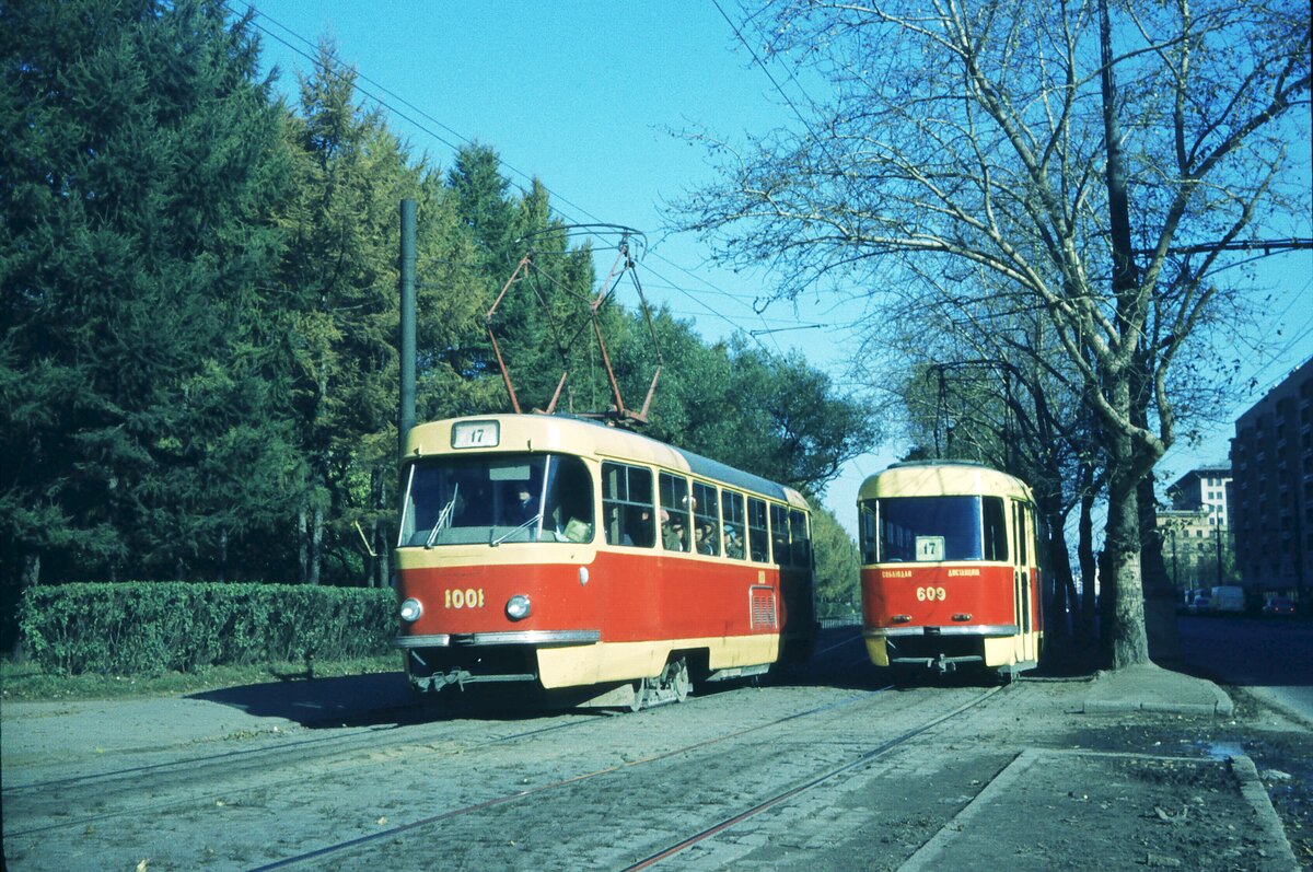 Moskau_10-1977_Tatra-Fzge. [1001+609]auf Linie 17