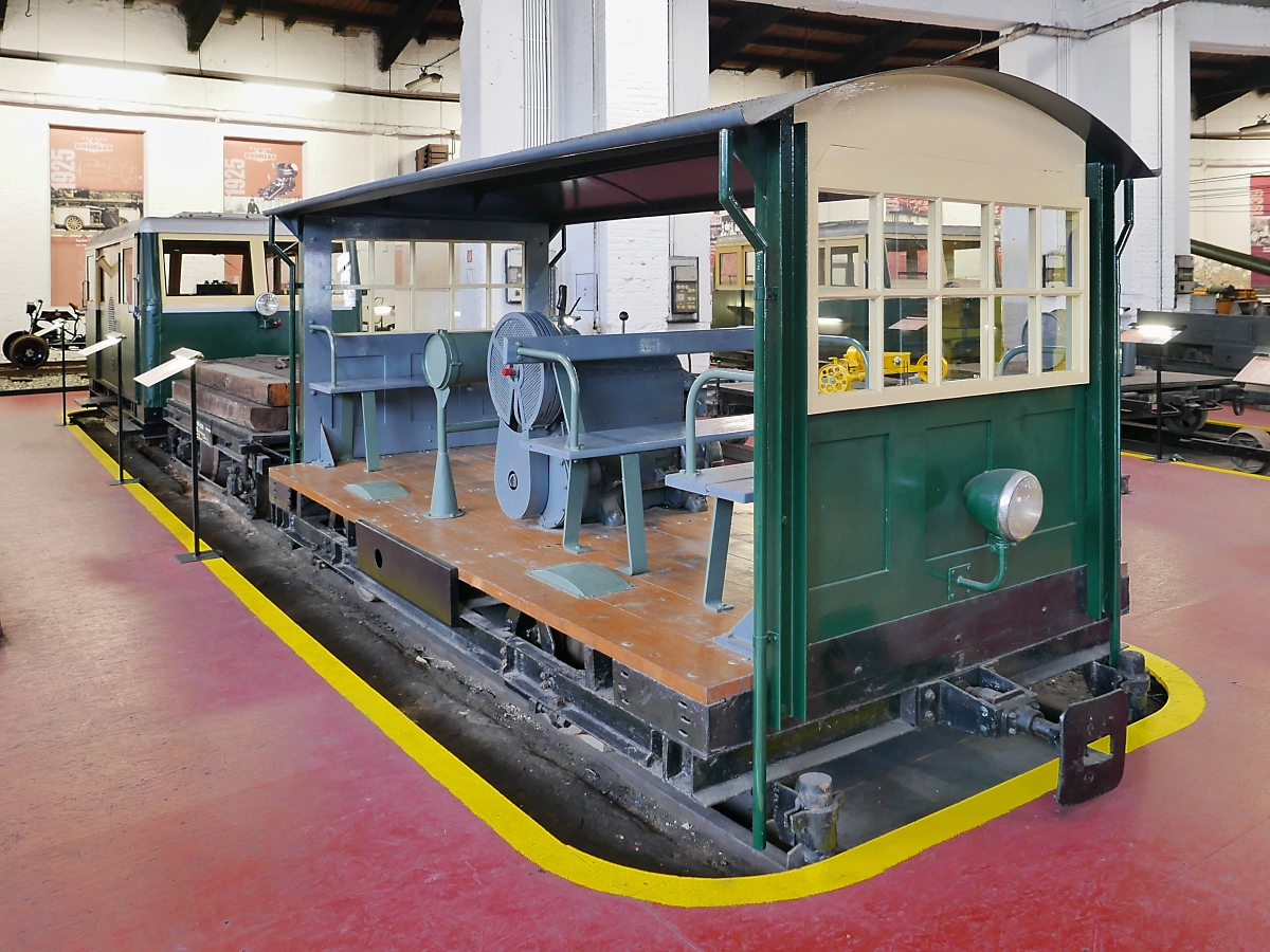 Motorbahnwagen BM20L, ÖBB-Bauart-Nr. X610, gebaut ab 1938, im Rundlokschuppen des Südbahnmuseums am Bahnhof Mürzzuschlag, 07.07.2019