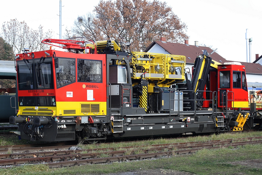 Motorturmwagen X554 401 (UIC-Nummer 99 81 9136 401-2) am 28.November 2009 in Mistelbach Lokalbahn.