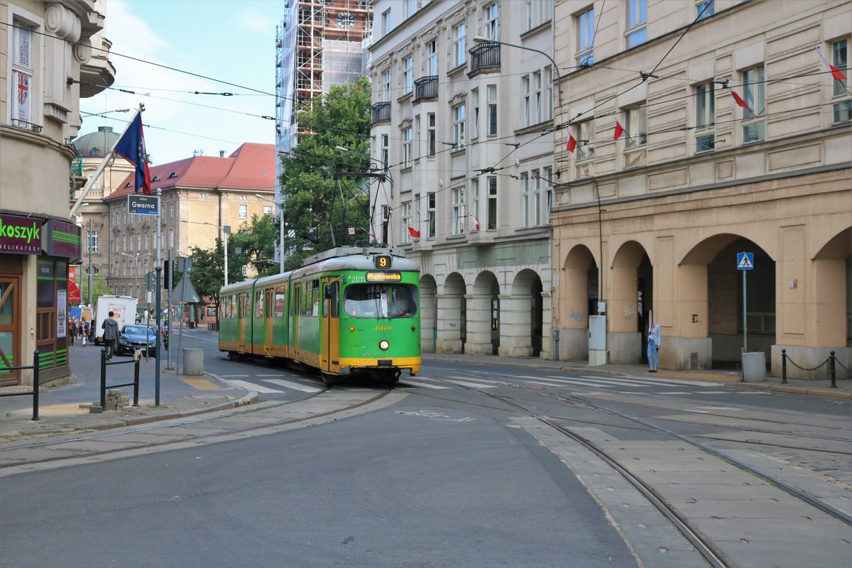 MPK Poznan Düwag GT8 Wagen 669 (ex Düsseldorf) am 14.07.18 in Posen (Polen)