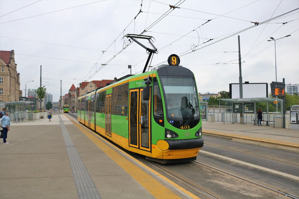 MPK Poznan Moderus Betawagen 451 am 19.07.18 in Posen (Polen)