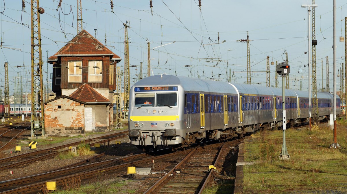 MRB RE 6 Chemnitz - Leipzig hier bei Einfahrt in Leipzig Hbf 20.12.2015
