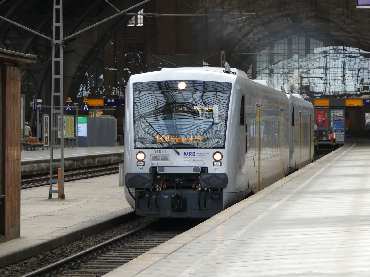 MRB VT106 und VT019 als RB nach Grimma am 04.09.2016 auf dem Hauptbahnhof Leipzig.