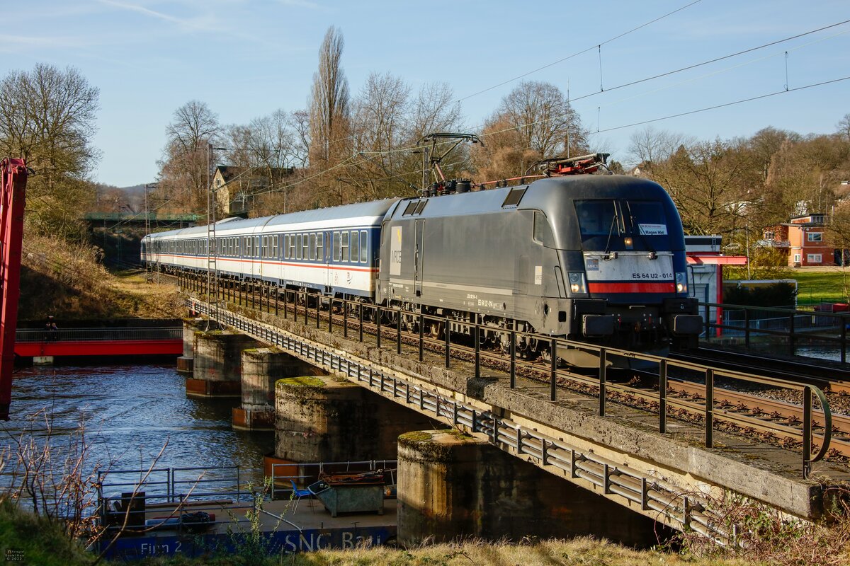 MRCE 182 514 mit RB40 Ersatzzug in Wetter an der Ruhr, am 12.02.2022.