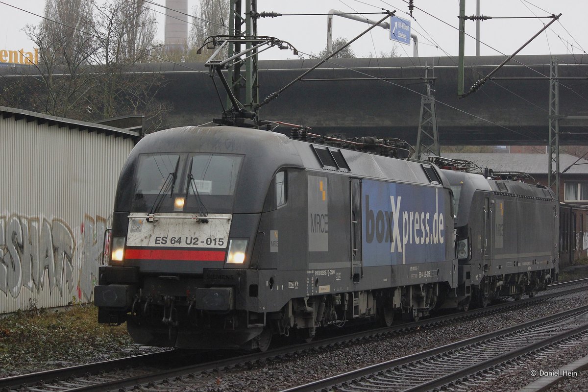 MRCE 182 515 BoxXpress+193 604 MRCE in Hamburg Harburg, am 15.11.2016.