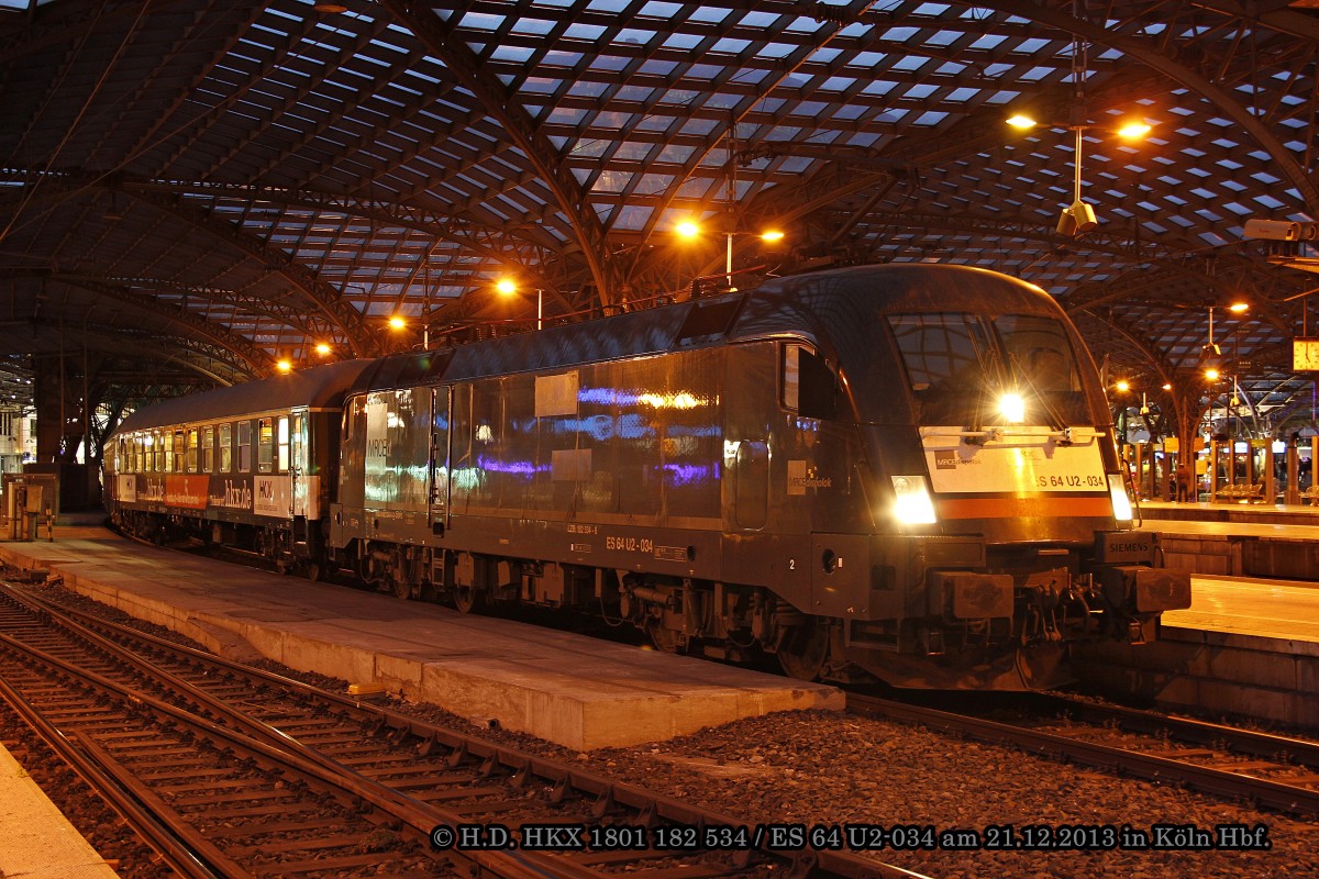 MRCE 182 534 mit HKX 1801 in K�ln Hbf, Dezember 2013.