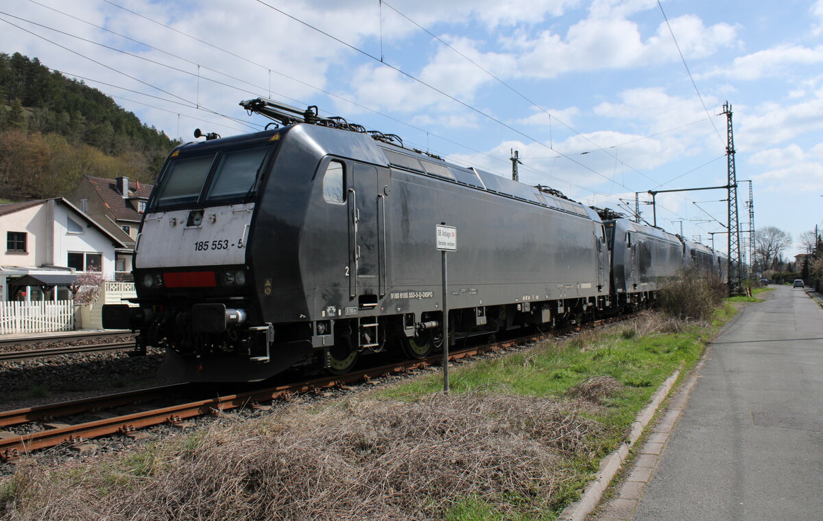 MRCE 185 553, 185 554, 185 551, 185 572 und 185 570 standen am 05.04.2023 auf dem Ausziehgleis der Uwe Adam EVU GmbH in Eisenach.
