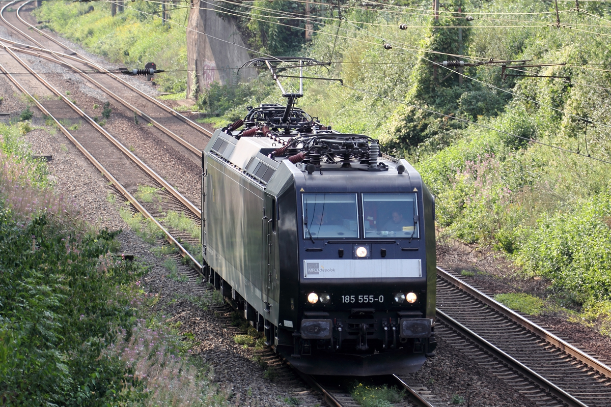 MRCE 185 555-0 auf der Hamm-Osterfelder Strecke in Recklinghausen 27.8.2019