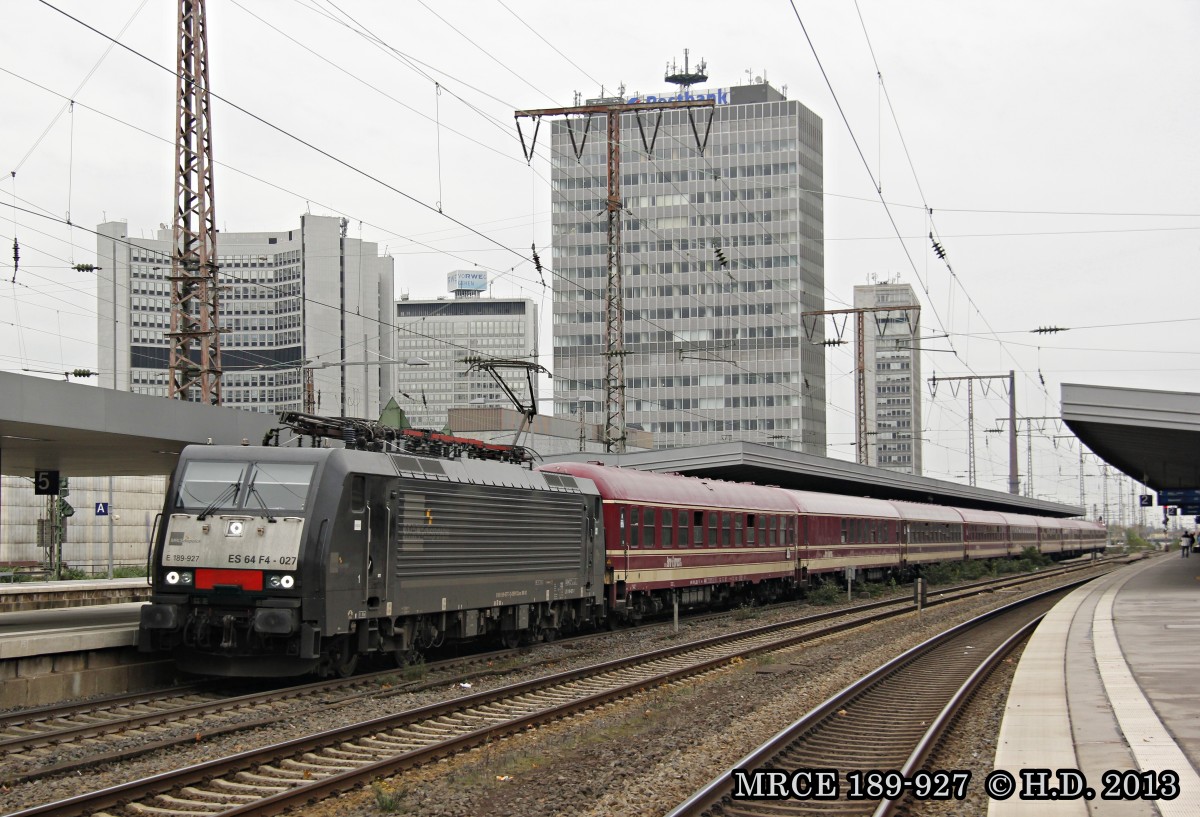 MRCE 189 927 mit Sonderzug in Essen Hbf, November 2013.