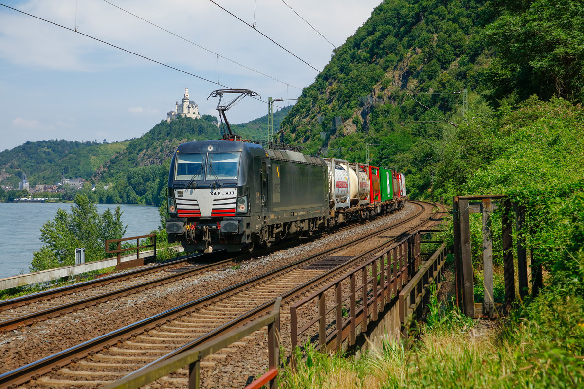 MRCE 193 877 mit Tankcontainerzug in Braubach, Juni 2019