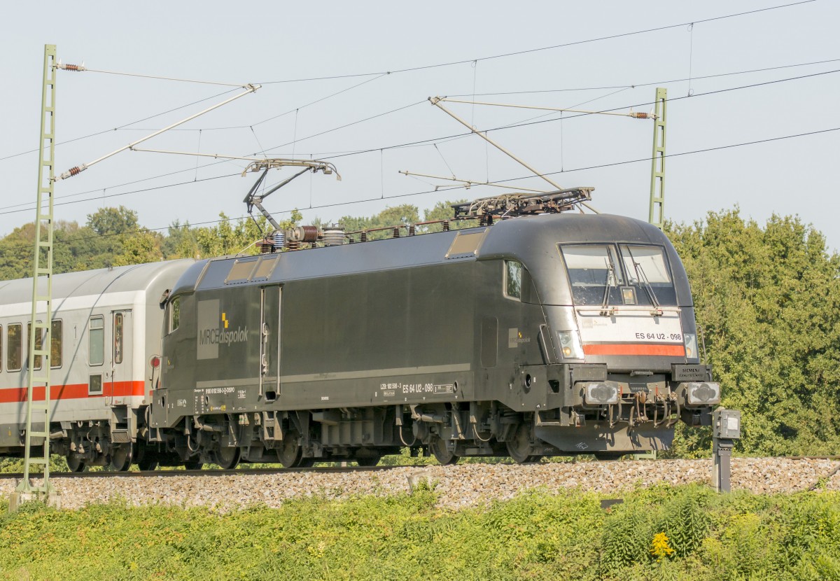 MRCE dispolok  Siemens ES 64 U2-098 im Personenverkehr zwischen Bruchsal und Bretten. Aufgenommen am 02.10.15