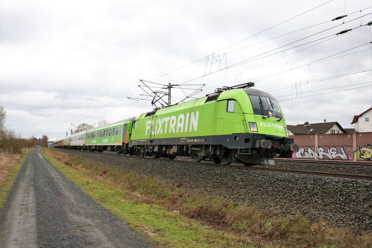 
MRCE Dispolok/Flixtrain 182 505-8 am 27.01.19 mit dem FLX32621 bei Rodenbach Main Kinzig Kreis 