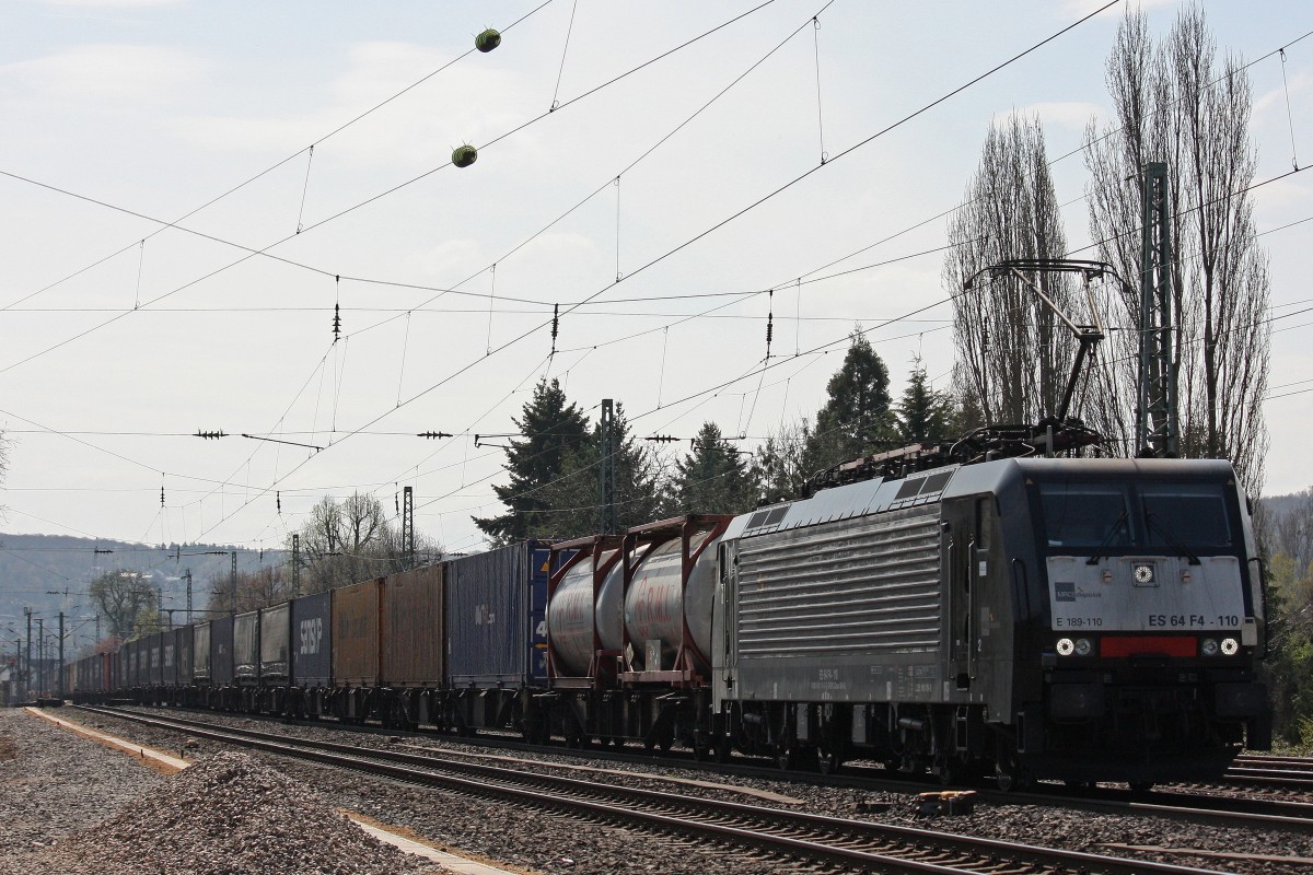 MRCE Dispolok/TXL ES 64 F4-110 am 20.4.13 mit einem Containerzug in Unkel.
