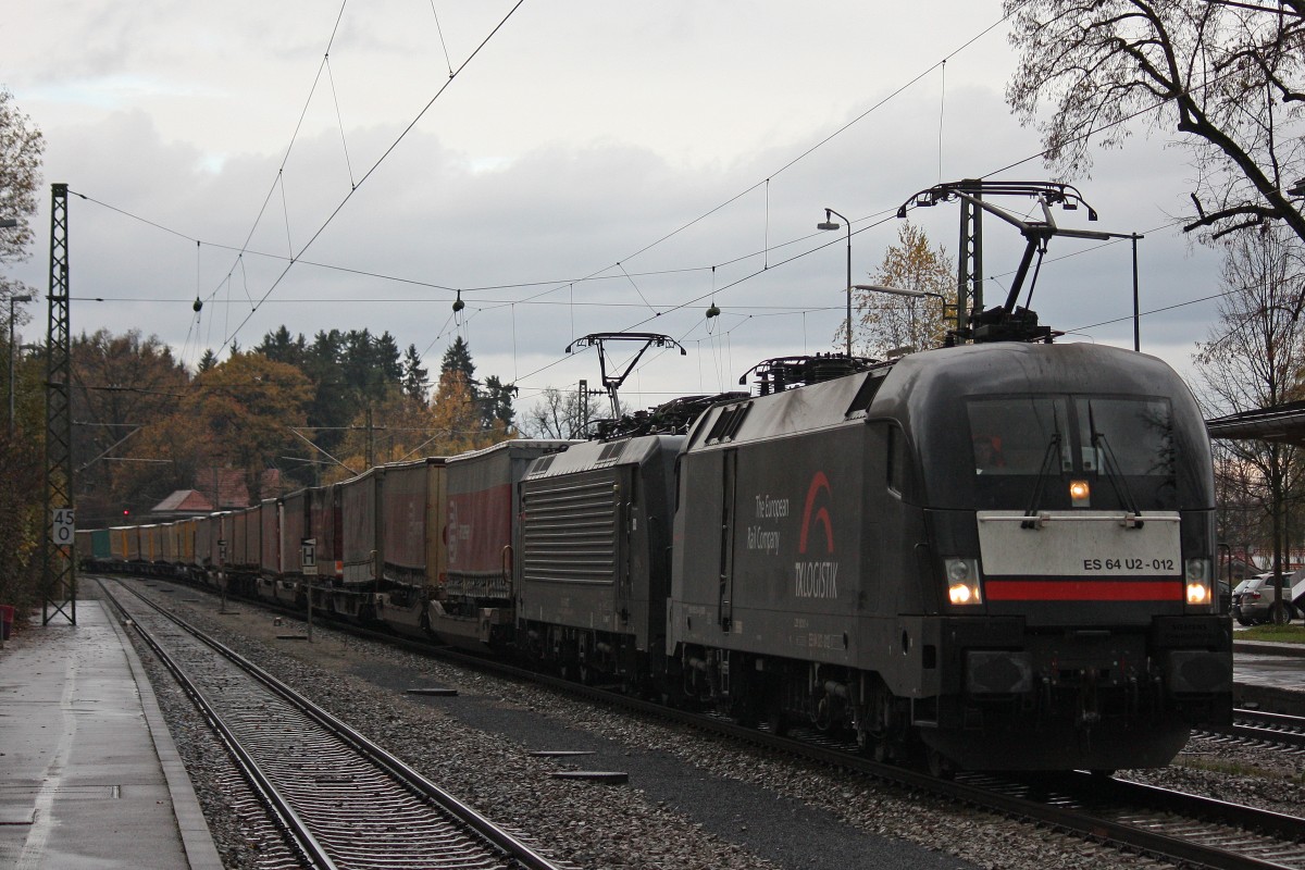 MRCE Dispolok/TXL ES 64 U2-012 mit einer MRCE/TXL 189er und einem KLV am 9.11.13 in Aßling (Obb.).