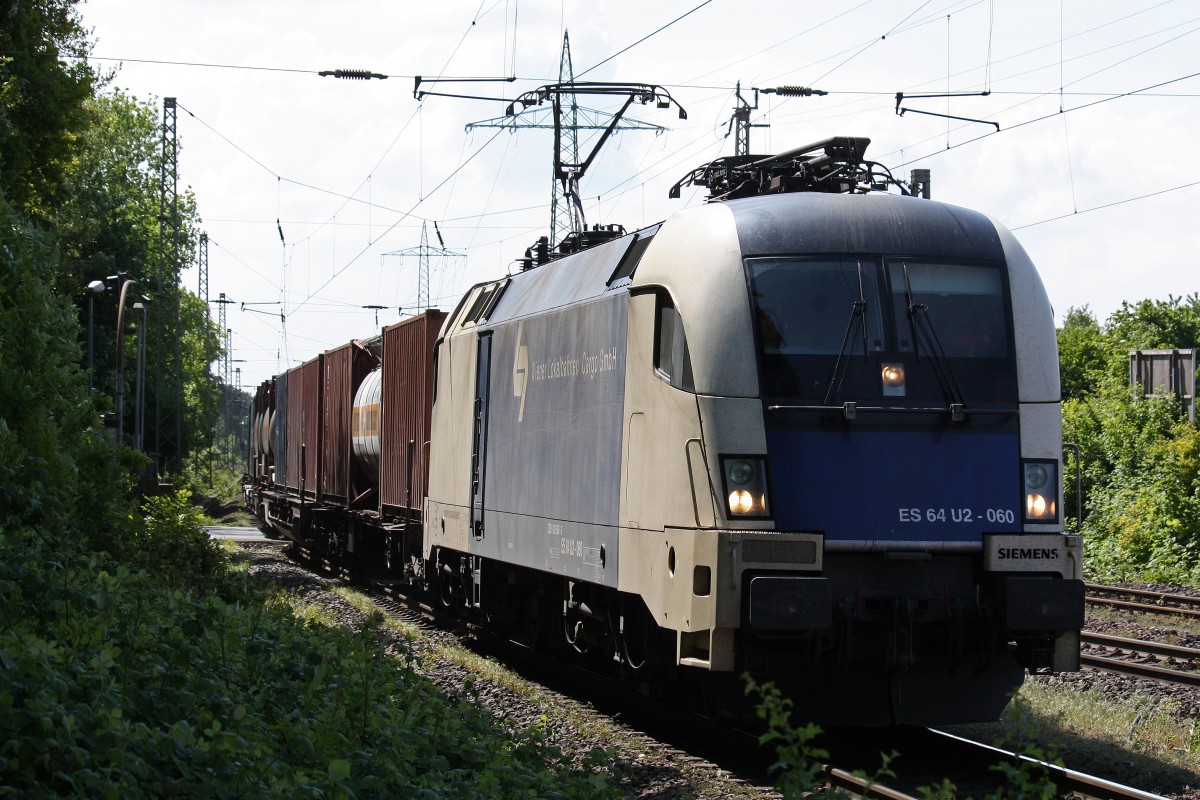 MRCE Dispolok/WLC ES 64 U2-060 am 25.5.13 mit einem KLV nach Rheinhausen in Ratingen-Lintorf.