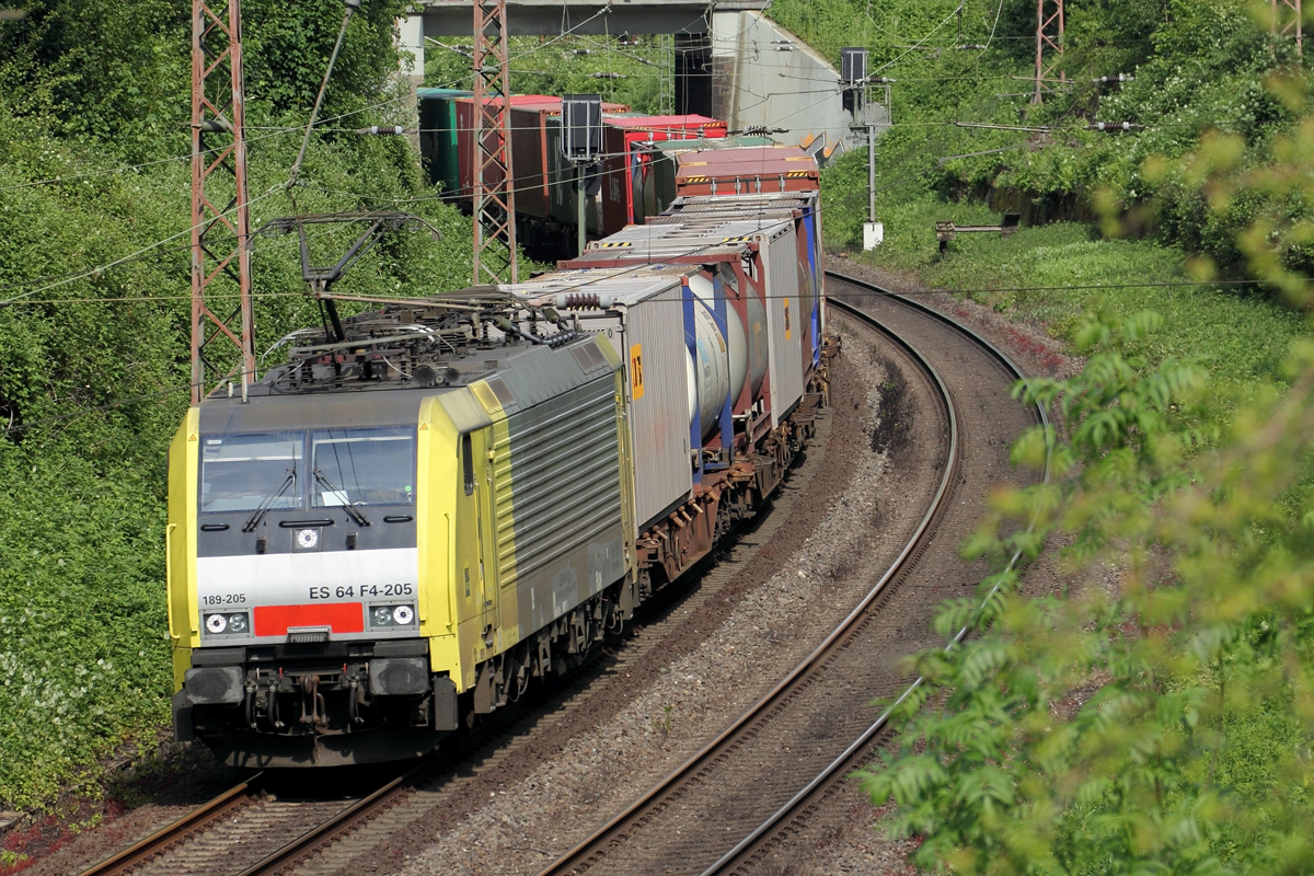 MRCE ES 64 F4-205 unterwegs für LTE Netherlands B.V. auf der Hamm-Osterfelder Strecke in Recklinghausen 23.5.2019
