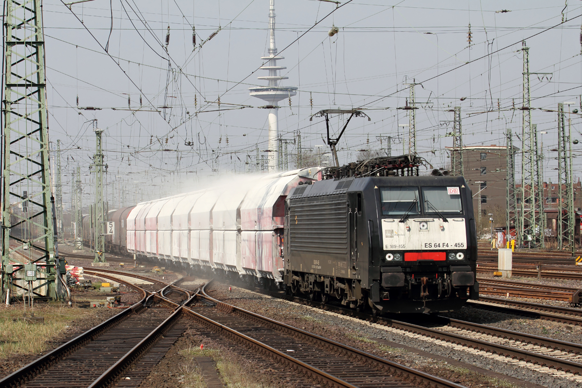 MRCE ES 64 F4-455 (189 455) unterwegs für DB Cargo durchfährt Bremen Hbf. 10.4.2018