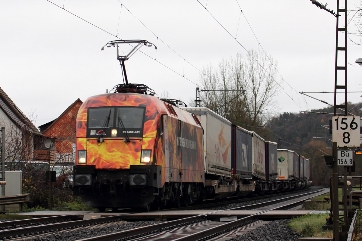 MRCE ES 64 U2-072 unterwegs für TXL in Ludwigsau-Friedlos 28.11.2017