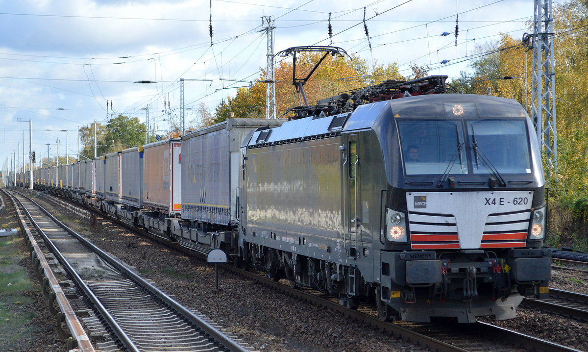 MRCE - Mitsui Rail Capital Europe GmbH, München [D]  X4 E - 620  [NVR-Nummer: 91 80 6193 620-2 D-DISPO] wahrscheinlich neu auch für LTE/Netherland? mit Taschenwagenzug aus Richtung Polen kommend am 28.10.19 Berlin Hirschgarten.