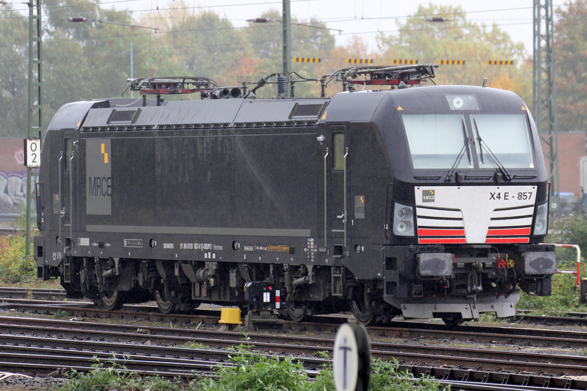 MRCE Vectron X4E-857 abgestellt in Krefeld 19.10.2016