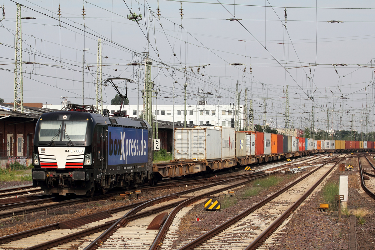 MRCE X4E-608 unterwegs für BoxXpress in Bremen 18.7.2020 