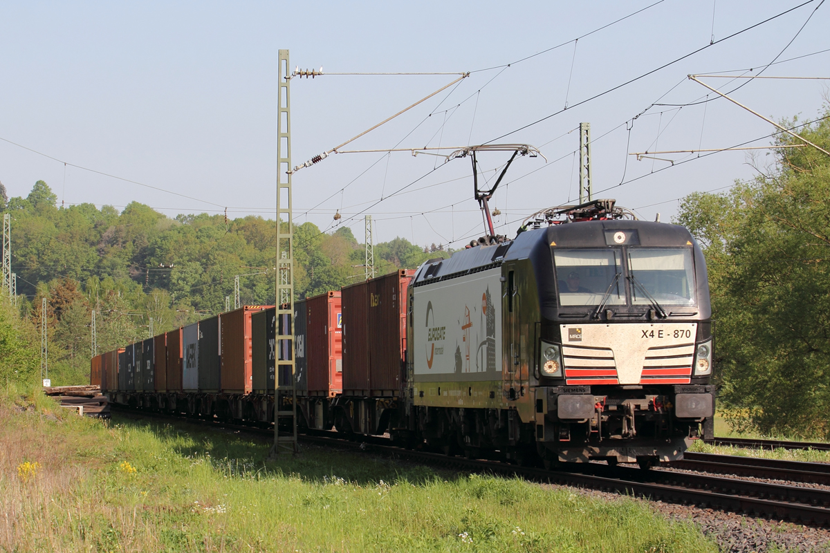 MRCE X4E-870 in Oberhaun 11.5.2022