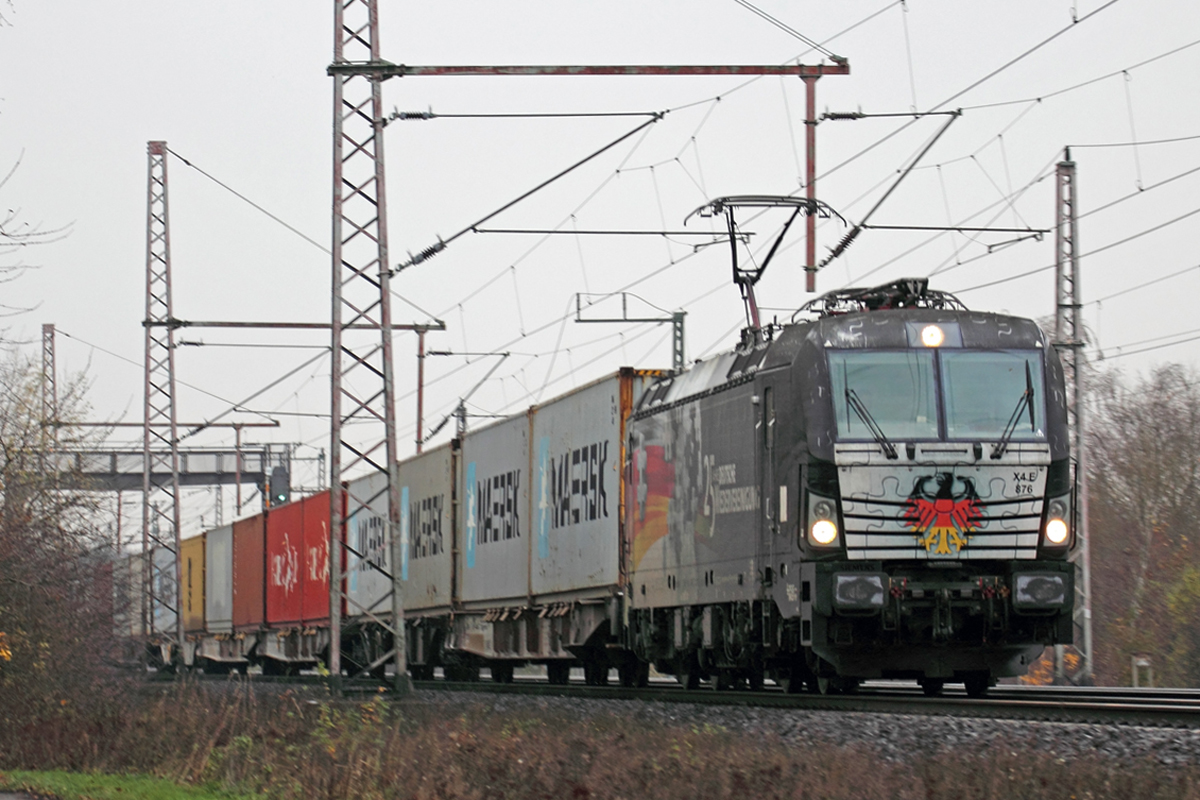 MRCE X4E-876 in Dedensen-Gümmer 25.11.2021