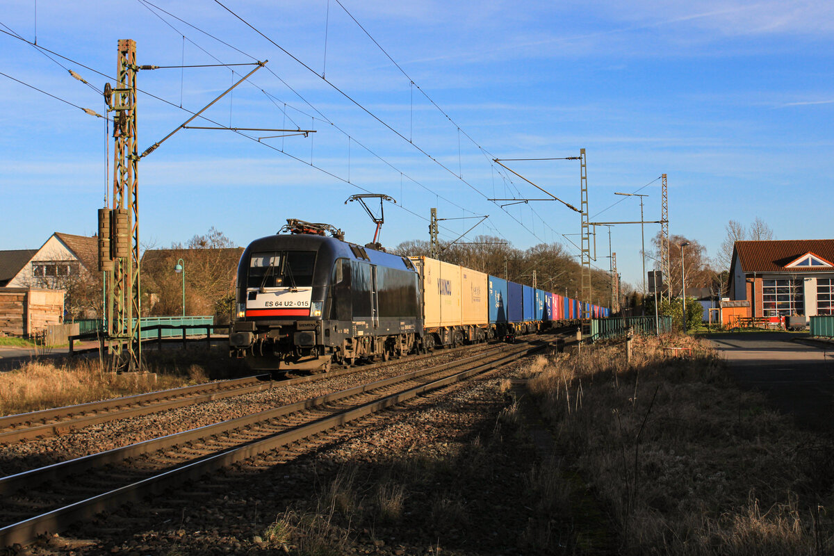MRCE/BLC 182 515 mit einem CT von Frankfurt(Oder) nach Rheinhausen hier in Hämelerwald (28.01.24)
#mrce #blc #182 #182515 #ct #frankfurtoder #rheinhausen #Hämelerwald 