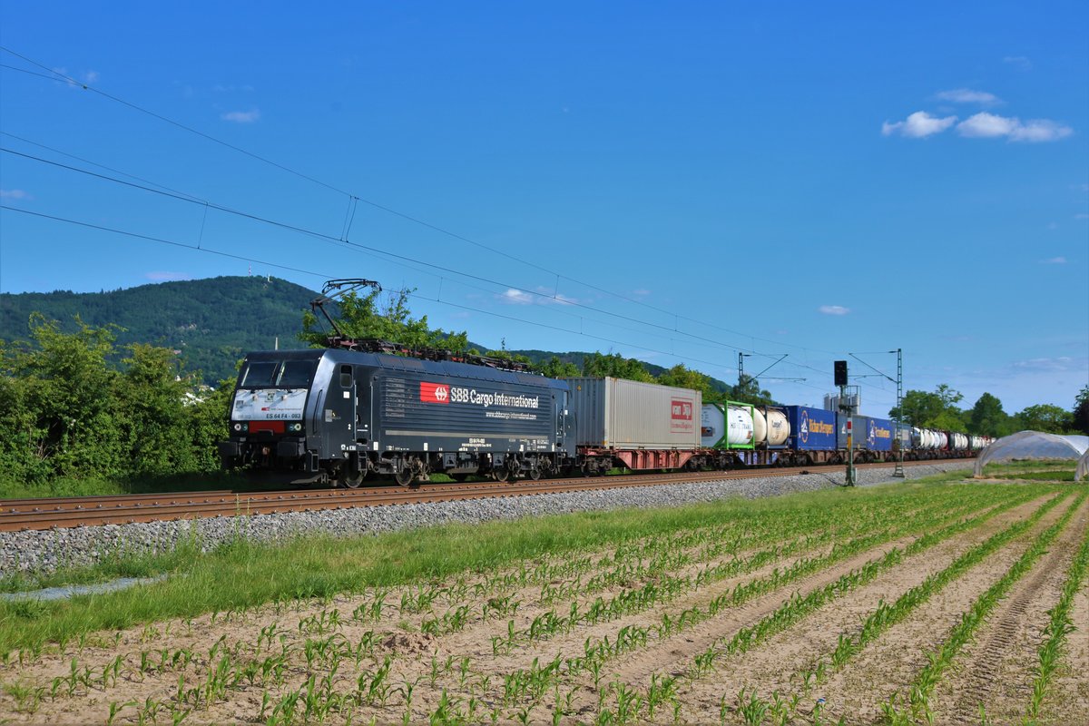 MRCE/Dispolok SBB Cargo International 189 983-0 mit Containerzug in Bickenbach (Bergstraße) am 31.05.20