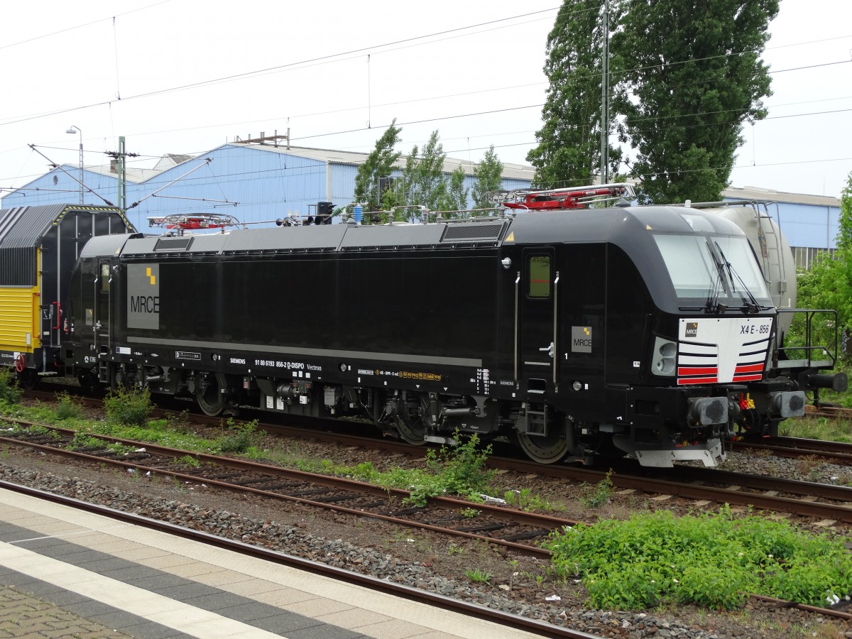 MRCE/Dispolok X4 E-856 (193 856) am 06.05.14 in Riedstadt Goddelau vom Bahnsteig aus Fotografiert